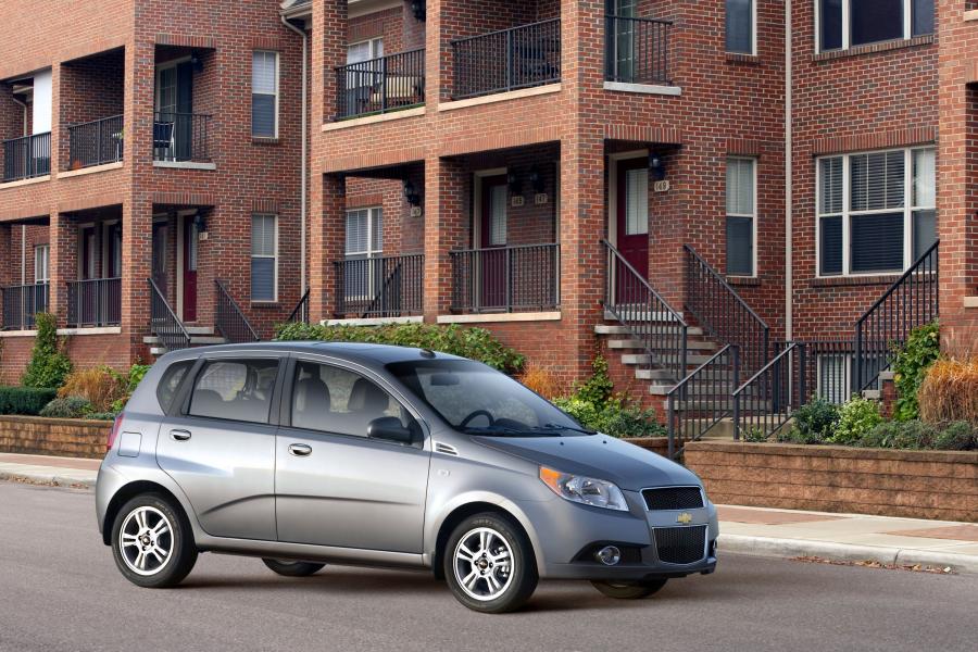  Chevrolet Aveo5 LT 2009 года  (фото 24 из 27)